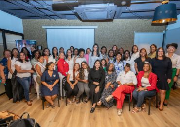 Judith Cury reúne facilitadoras voluntarias de Prosperanza en “Conectadas con Propósito”