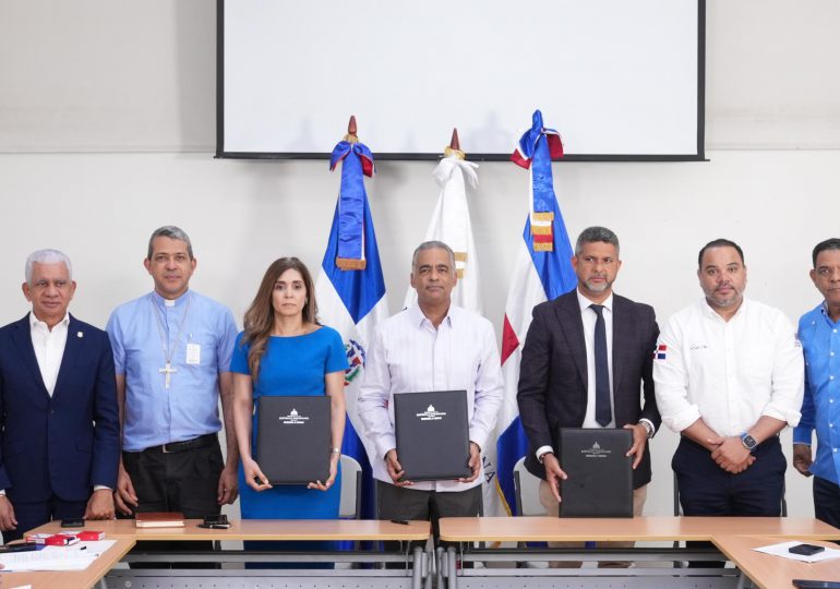 Gobierno, comunidades y Barrick Pueblo Viejo logran acuerdo para reasentamiento por construcción de presa