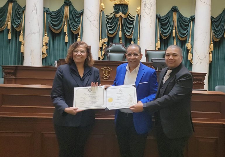 Senadora de Rhode Island destaca el aporte de los dominicanos en ese estado
