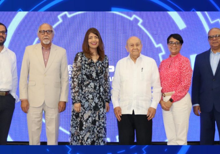 UNAPEC impulsa reflexión sobre la innovación, inteligencia artificial y nuevos retos educativos