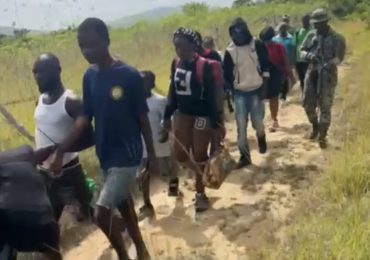 Video | Apresan 15 haitianos indocumentados en Dajabón