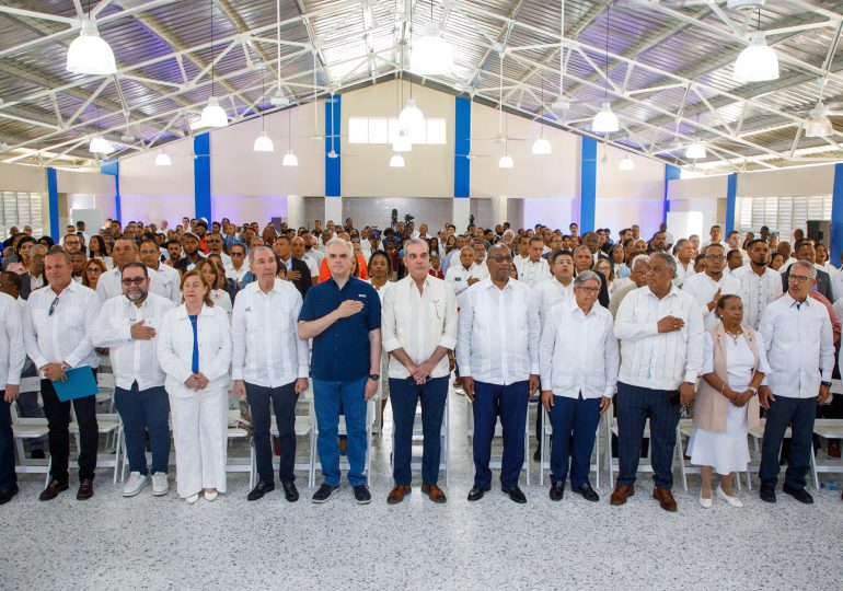 Abinader inaugura Liceo Experimental y Subcentro de la UASD que beneficiará 1,235 estudiantes