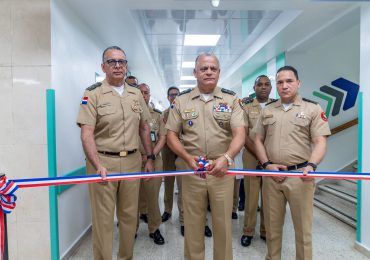 Ministro de Defensa encabeza inauguración de modernas áreas médicas en el Hospital Central de las Fuerzas Armadas