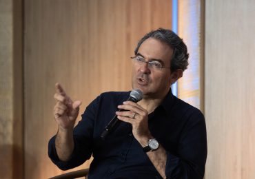 Santo Domingo recuerda a Vargas Llosa, "su pasión devoradora y entrega total" por escribir