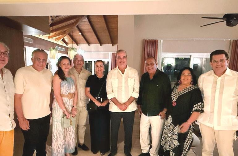 Forma y substancia: 24 horas con el presidente Abinader en Samaná