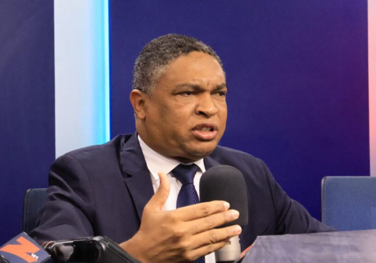 Iván Lorenzo acusa al Gobierno de encubrir desastre ambiental en el río Ozama