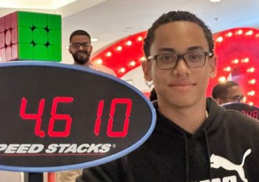 Joven dominicano  Cristian en el mundial de Speed Cubing en Seattle