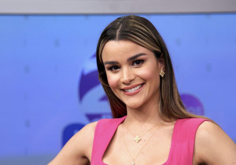 Clarissa Molina comparte consejos con la nueva Miss Cuba 2025, Lina Luaces