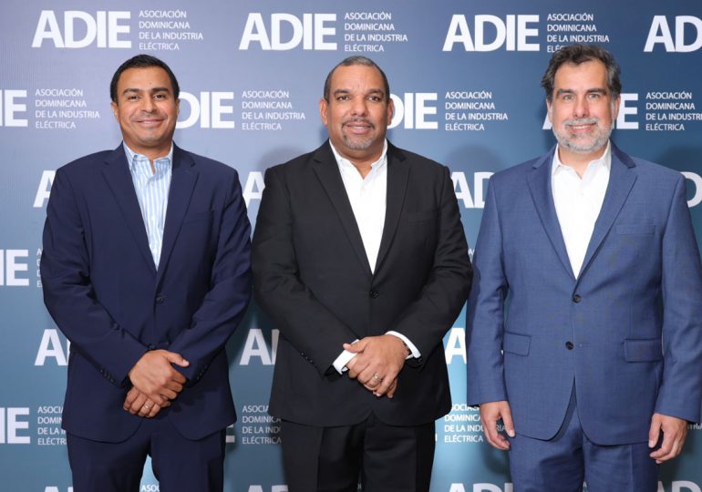 Conversatorio ADIE: Almacenamiento con baterías es clave para una red eléctrica más estable y resiliente