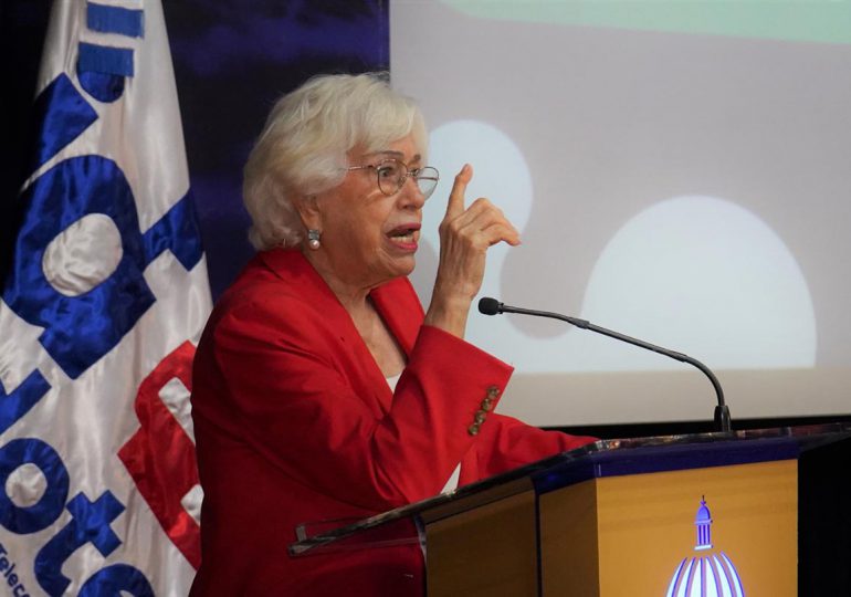 Dirección General de Ética y Superintendencia de Seguros celebran conferencia sobre la confidencialidad en la gestión pública