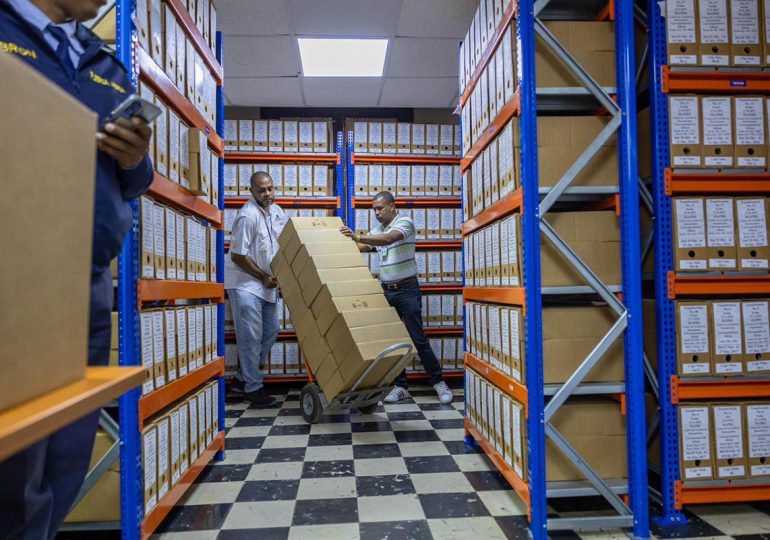 Video | Documentos del archivo histórico del Palacio Nacional son transferidos al Archivo General de la Nación