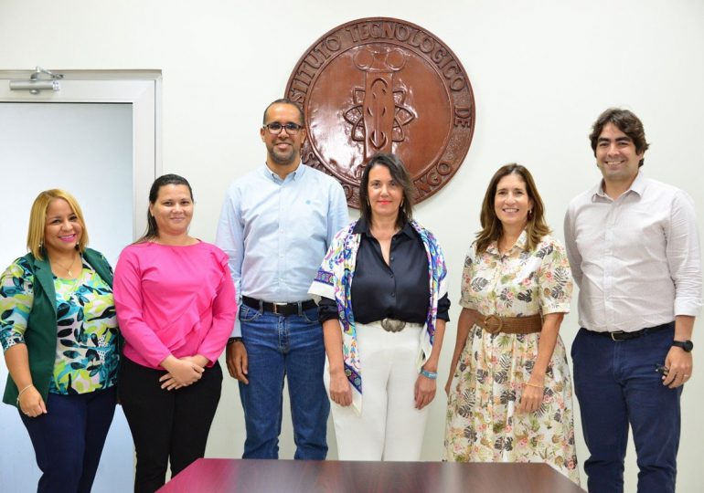 Embajadora de Turquía realiza visita al INTEC para conocer proyectos de energía y economía circular