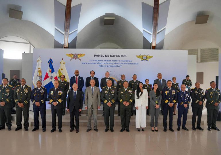 Video | En el Ministerio de Defensa expertos analizan el rol estratégico de la industria militar