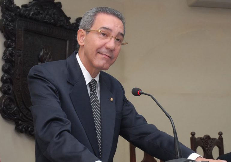 Educación Superior integrará inteligencia artificial para ampliar enseñanza del inglés en RD