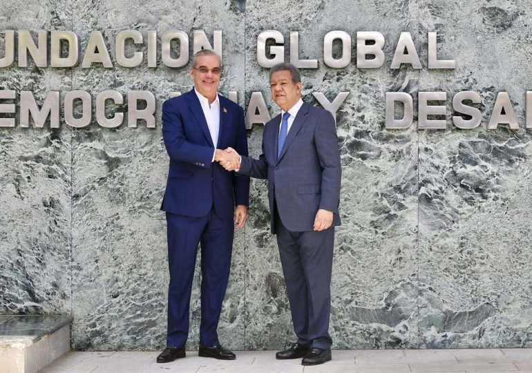 Leonel Fernández y Luis Abinader sostienen encuentro en Funglode para abordar la crisis haitiana