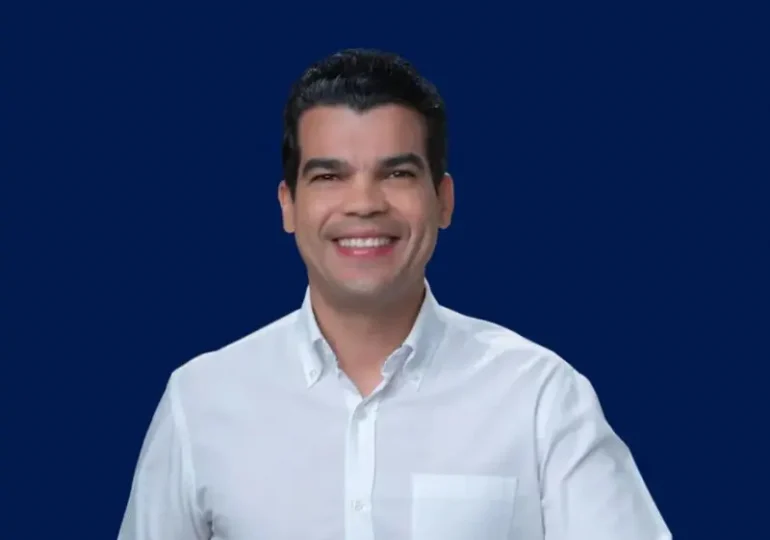 “Hacer las cosas bien no es una opción, es el compromiso”, afirma Wellington Arnaud en respaldo a declaraciones de Abinader