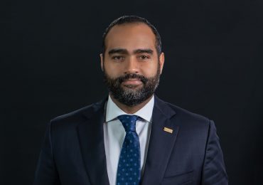 Samuel Sena advierte sobre desaceleración económica y paralización de obras públicas