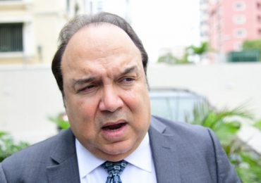 Vinicio Castillo critica a clase política por evitar debate sobre impacto migratorio en el sistema educativo