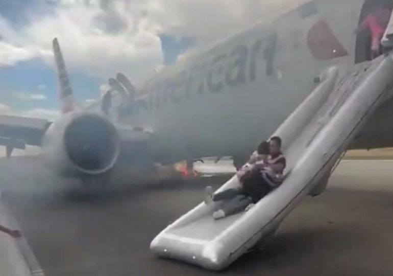 Evacúan avión de American Airlines en Denver tras incidente mecánico en el despegue