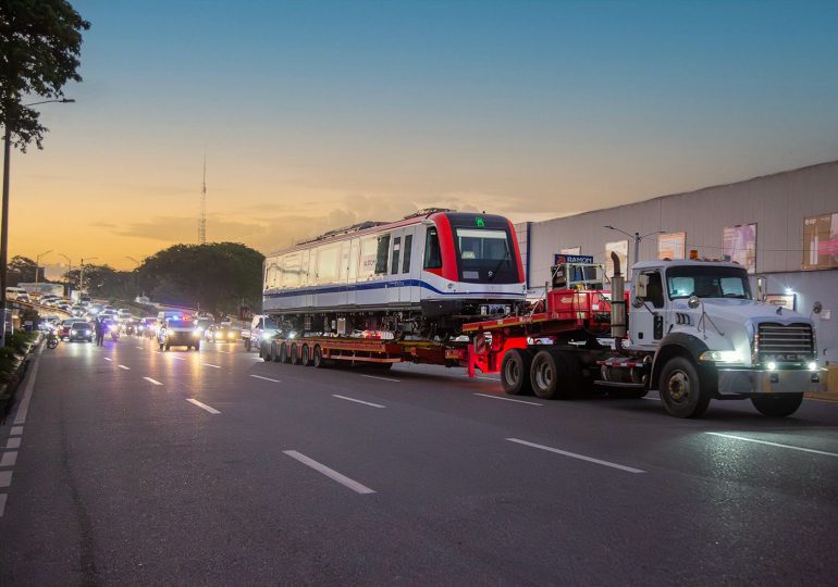 OPRET recibe dos nuevos trenes acoplables para operar con 6 vagones en el Metro