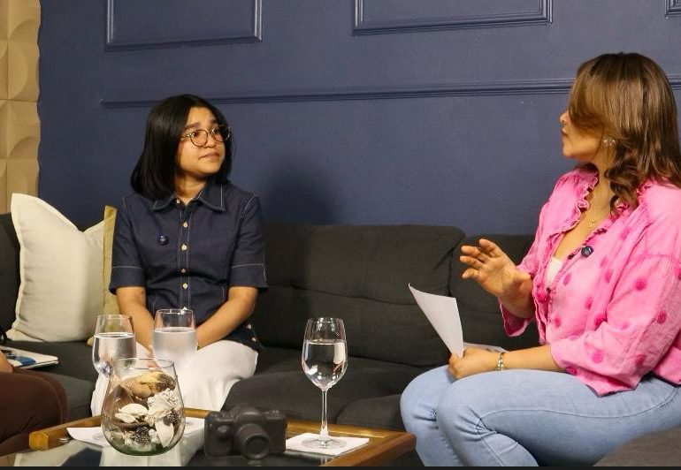 ¡INDIGNANTE! Omega abandona a su hija gravemente enferma y se niega a pagar su tratamiento