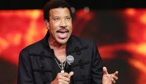 Lionel Richie: El público español "vibra y es sexy"