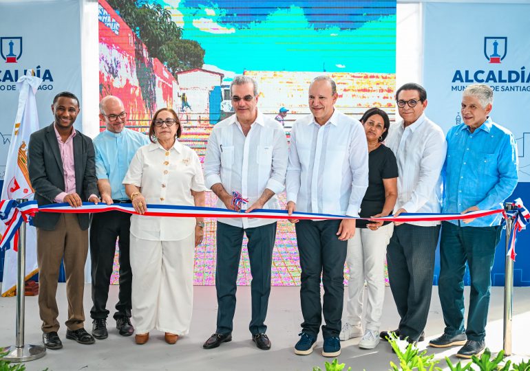 Gobierno inaugura techado en Hato Mayor y multiuso en el Ensanche Espaillat con inversión superior a RD$45 millones