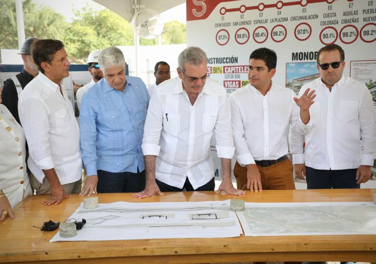 Video | Presidente Luis Abinader supervisa avances del Monorriel de Santiago
