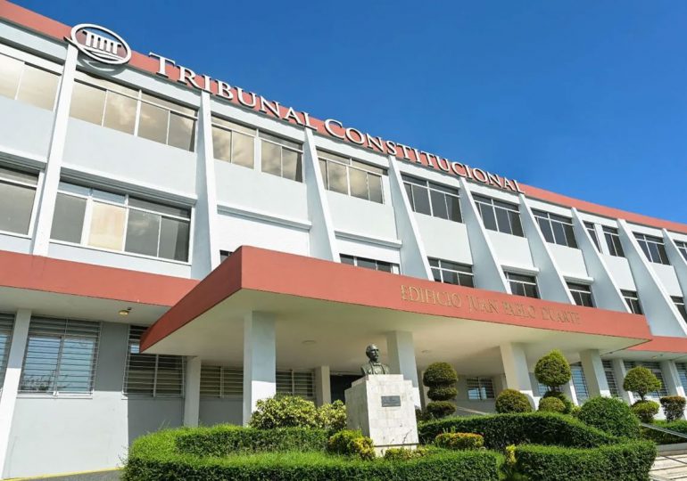 Tribunal Constitucional anula norma que permitía al presidente nombrar alcaldes