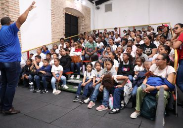 Edeeste impacta a más de 5,000 personas con charlas de eficiencia energética en el primer semestre de 2025