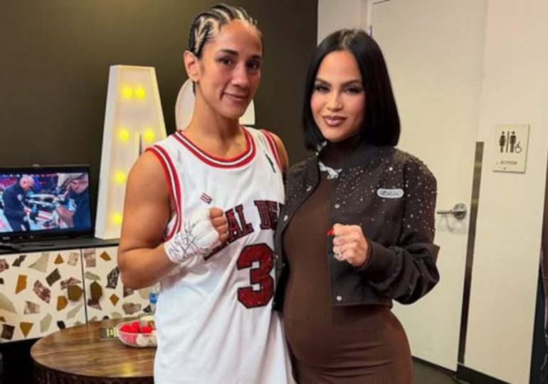 Natti Natasha anima la entrada de Amanda Serrano en su histórico combate de boxeo contra Katie Taylor