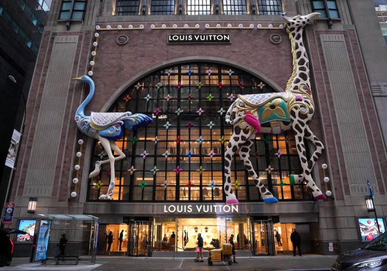 Investigan a Louis Vuitton en Países Bajos por posible vínculo con red de lavado de dinero