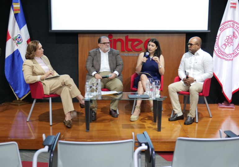 Rectora en funciones del INTEC llama a formar ciudadanos críticos frente a la desinformación