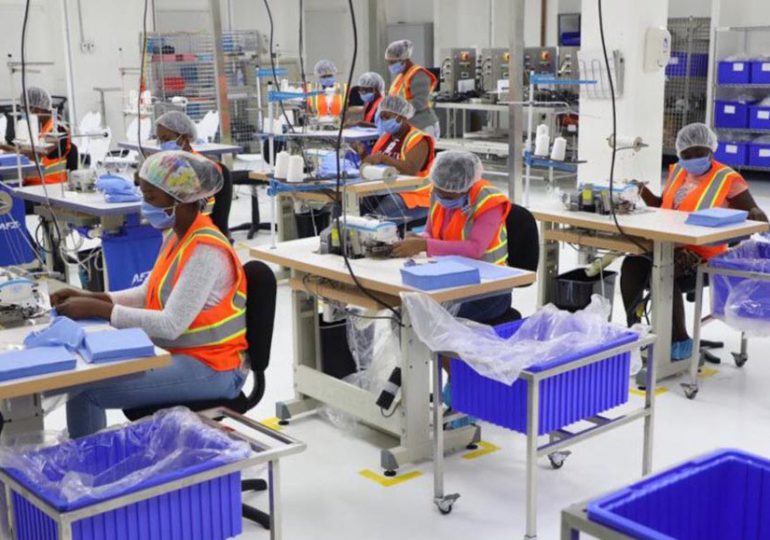 Sector zonas francas mantiene dinamismo y lidera exportaciones con 62 % del total en primer semestre de 2025