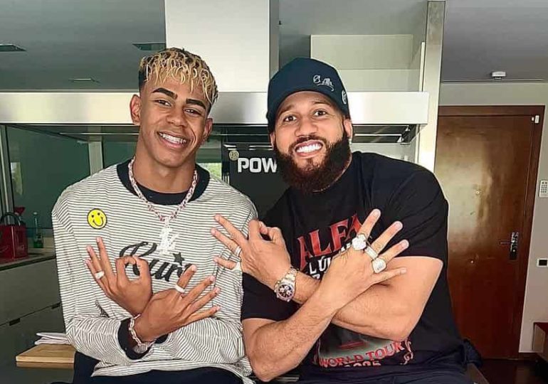 Estrella del FC Barcelona recibe lujoso regalo de El Alfa por su 18º cumpleaños