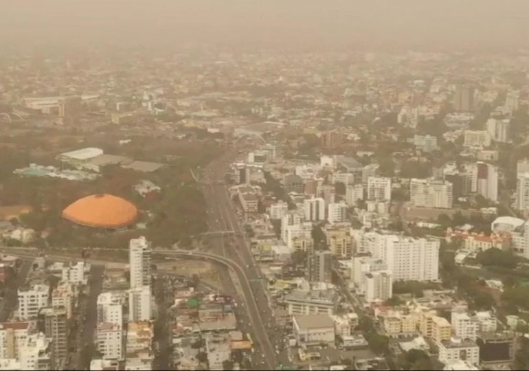 República Dominicana bajo vigilancia meteorológica por llegada de dos ondas tropicales y nueva nube de polvo del Sahara