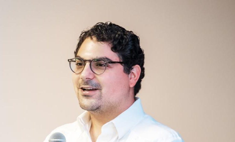 Hostos Rizik: “Las carreteras más buenas no son las que más se limpian, sino las que menos se ensucian”