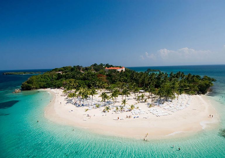 Reconocimiento al éxito en el sector turismo