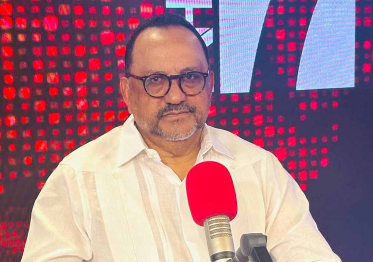 Antoliano Peralta le recuerda a Radhamés Jiménez: el Ministerio de Justicia nació de proyectos de la Fuerza del Pueblo