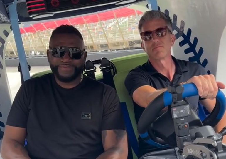 Video | David Ortiz y Kevin Burkhardt "cabecean al estilo gangsta”