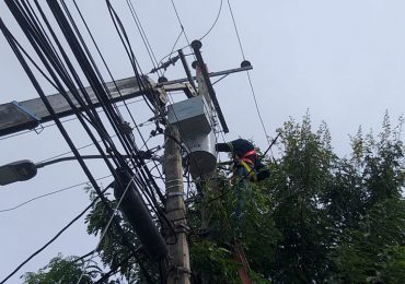 Edesur Dominicana coloca nuevo transformador en beneficio de residentes de sector El Millón del Distrito Nacional