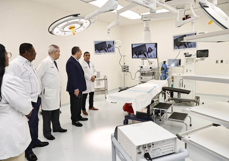 El Servicio Nacional de Salud entrega Unidad de Cuidados Intensivos Pediátricos