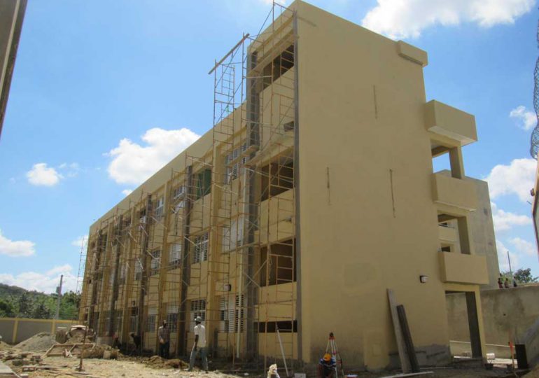 Plan de Educación busca completar obras escolares pendientes desde hace años