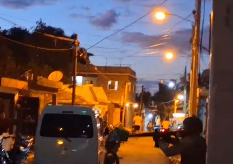 Video | Fuerte tiroteo en Dajabón; militares y civiles se enfrentan por contrabando