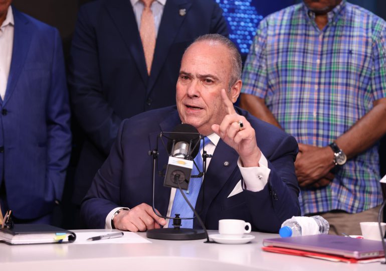 Charlie Mariotti: "Abinader nos dejará el país sin metro e iluminado con velas"