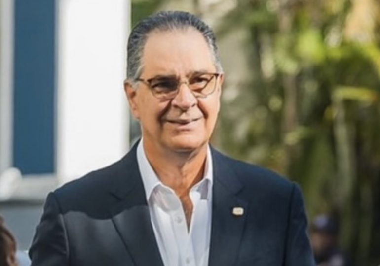 Alfonso Rodríguez reconoce labor solidaria del doctor Santiago Hazim