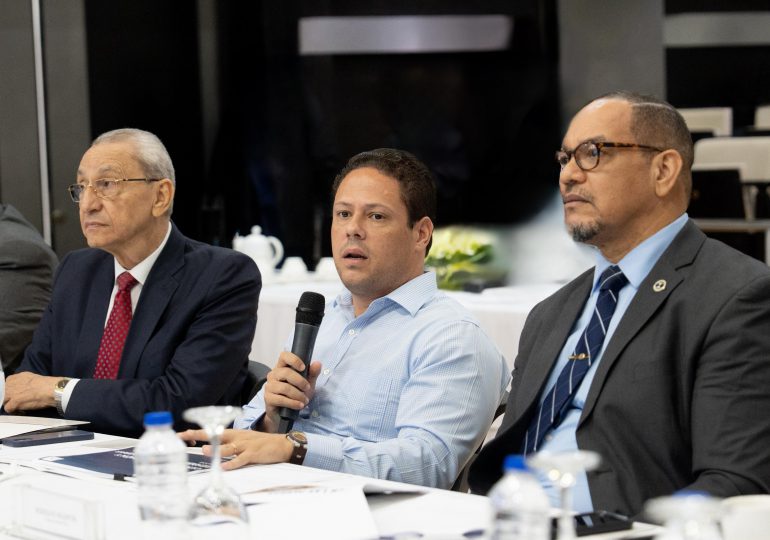 MIVED presenta informe de avances en la construcción del CCR Las Parras
