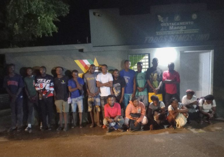 En Guayubín Ejército detiene a 21 nacionales haitianos en condición migratoria irregular