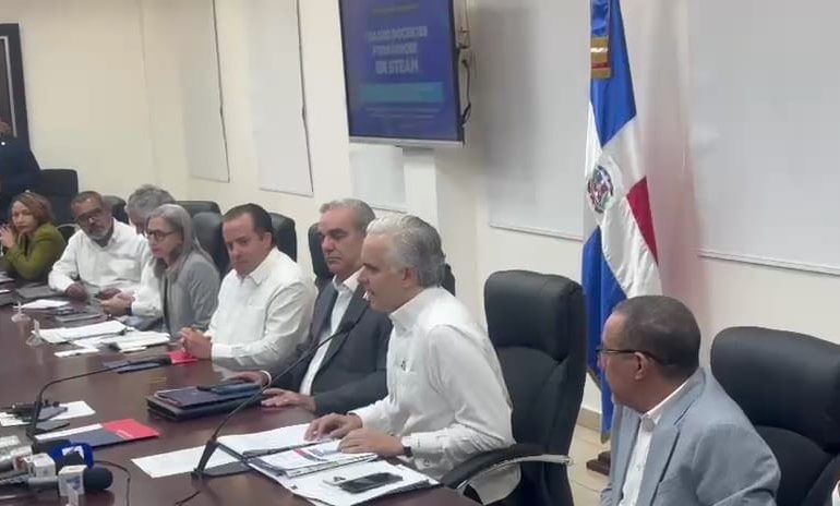 Gobierno avanza con los preparativos del año escolar 2025-2026