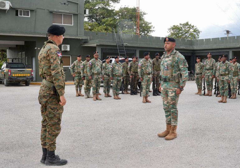 Video: Comandante del Ejército supervisa patrullaje en diferentes puntos de la frontera sur